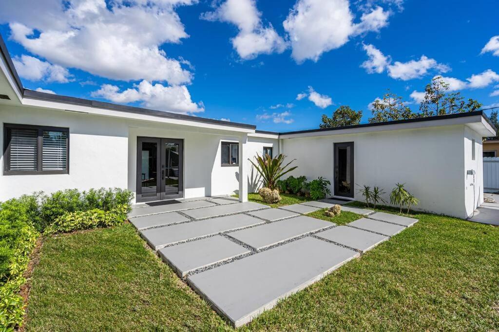 Вилла Casa De Miller Tamiami Экстерьер фото