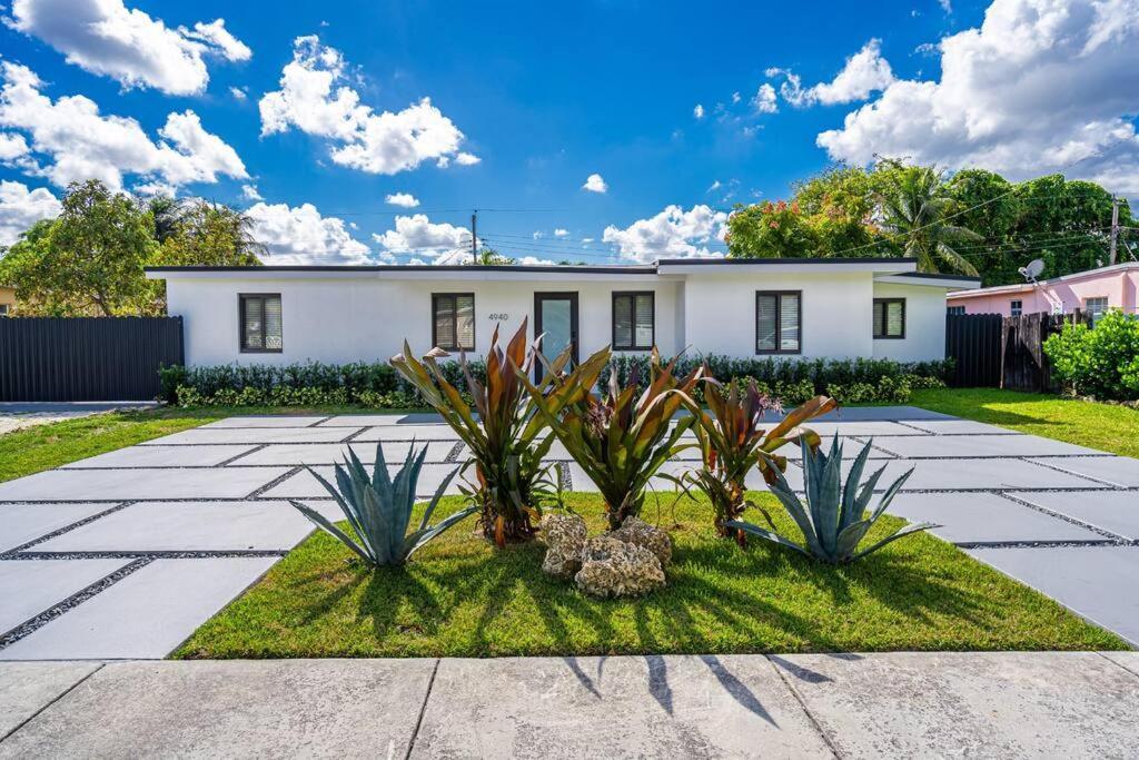 Вилла Casa De Miller Tamiami Экстерьер фото